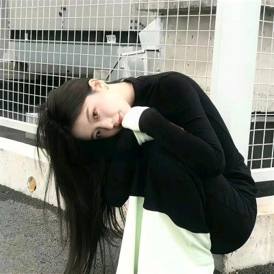 天王之女出道颜值引争议，深夜内幕曝光，家长出面回应